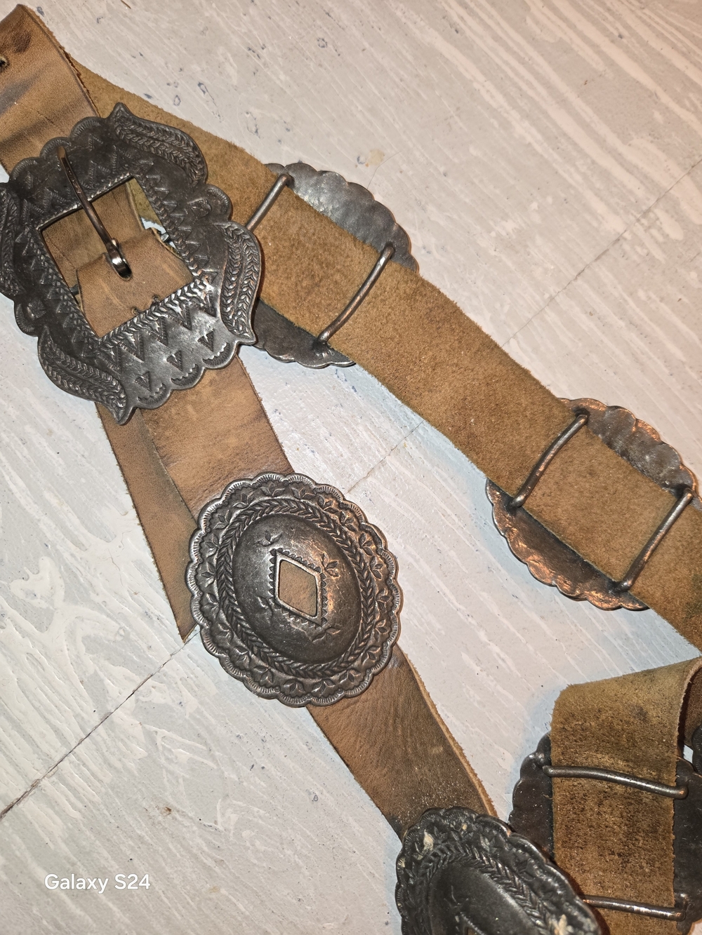 Western Concho Leather Belt in Brown with Pewter Adrienne Teeguarden 2001 Sz M - Picture 3 of 10
